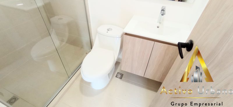 foto_104782_901271444_8064464678_ss