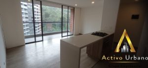 foto_104782_901271444_8077790381_ss