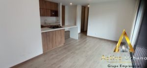 foto_104782_901271444_8089863975_ss