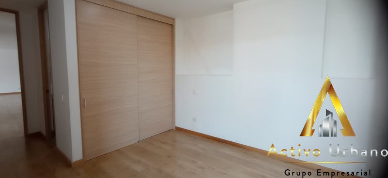 foto_104782_901271444_8110516361_ss