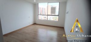 foto_104782_901271444_8138800737_ss