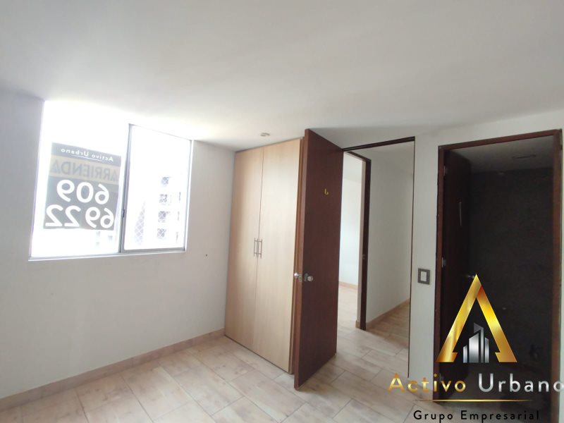 foto_104782_901271444_8149876373_ss