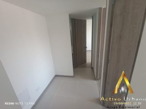 foto_104782_901271444_8178778819_ss