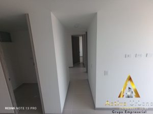 foto_104782_901271444_8178854769_ss