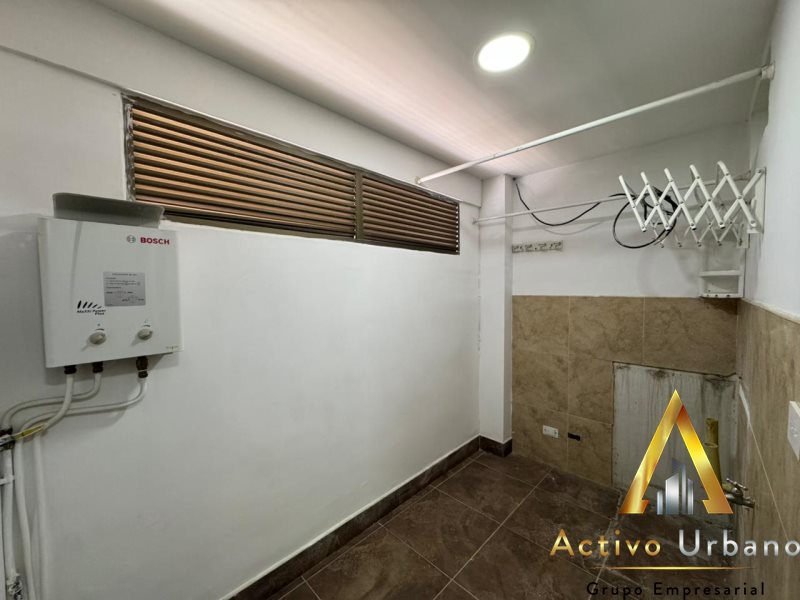 foto_104782_901271444_8214518327_ss