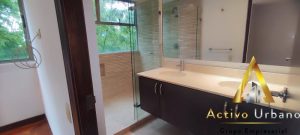 foto_104782_901271444_8215551660_ss