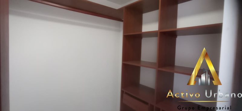 foto_104782_901271444_8231789145_ss