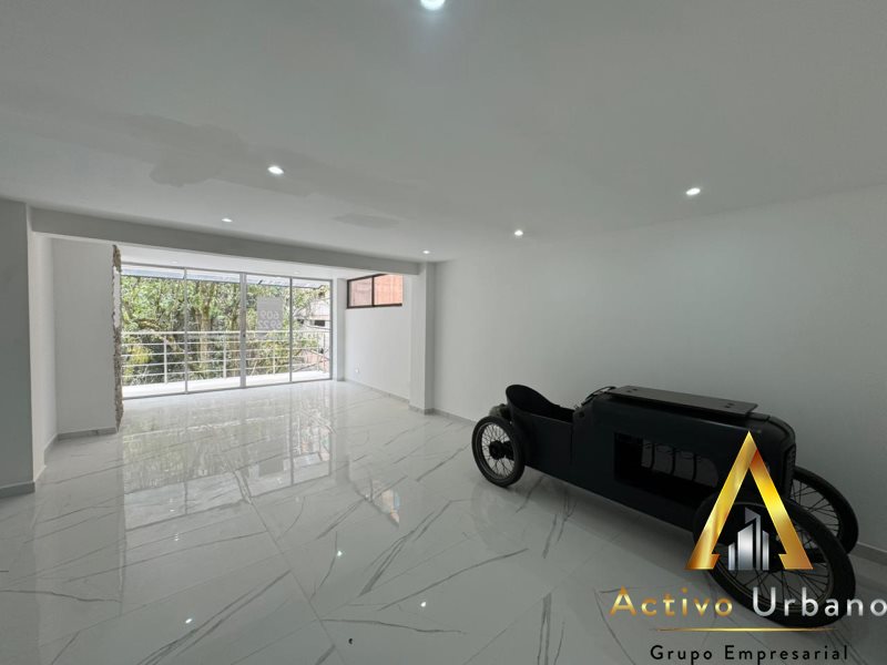 foto_104782_901271444_8241658248_ss