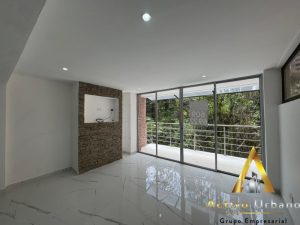 foto_104782_901271444_8242270725_ss