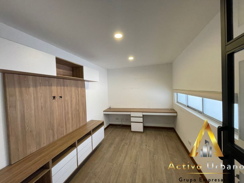 foto_104782_901271444_8244405442_ss