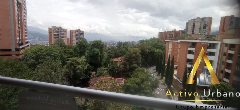 foto_104782_901271444_8258972294_ss