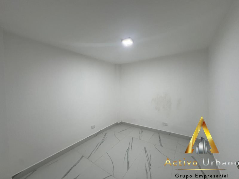 foto_104782_901271444_8267766531_ss