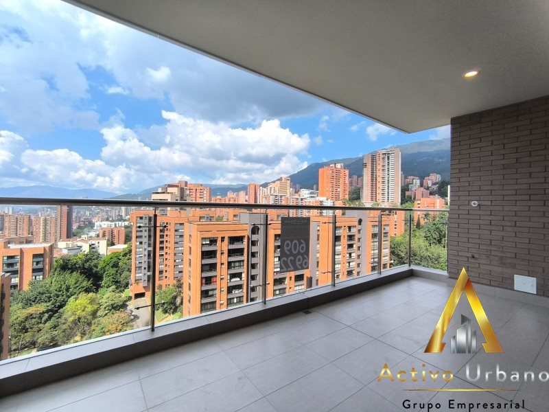 foto_104782_901271444_8319792605_ss