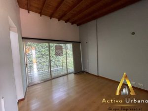 foto_104782_901271444_8342659548_ss