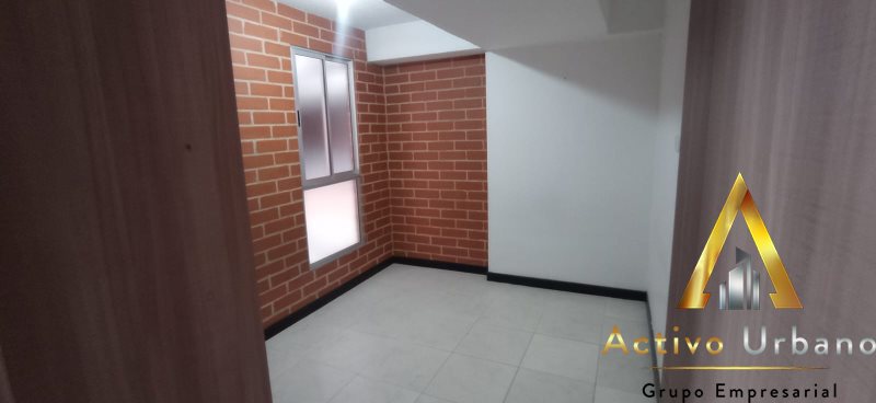 foto_104782_901271444_8348796391_ss