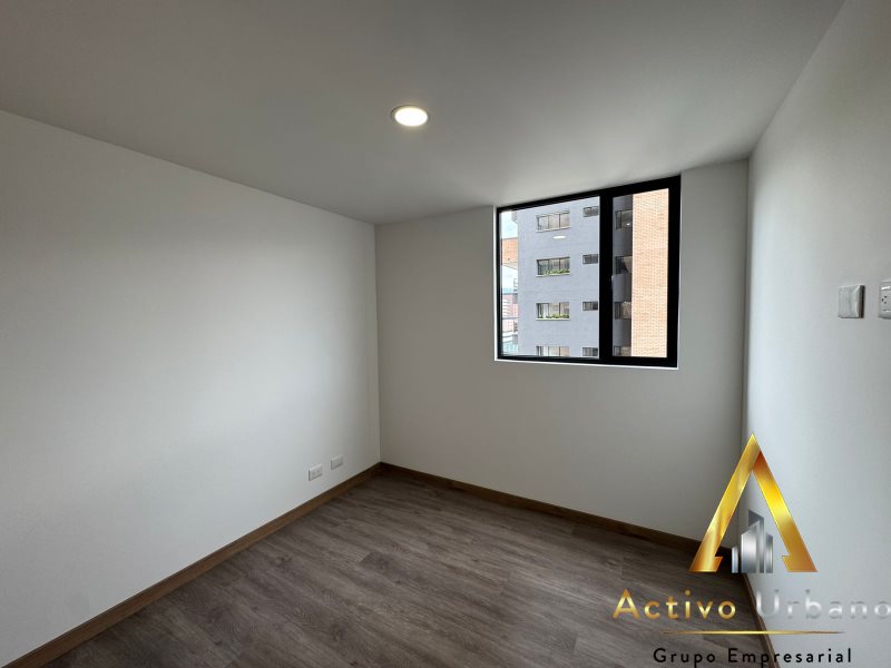 foto_104782_901271444_8349569951_ss