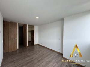 foto_104782_901271444_8350489030_ss