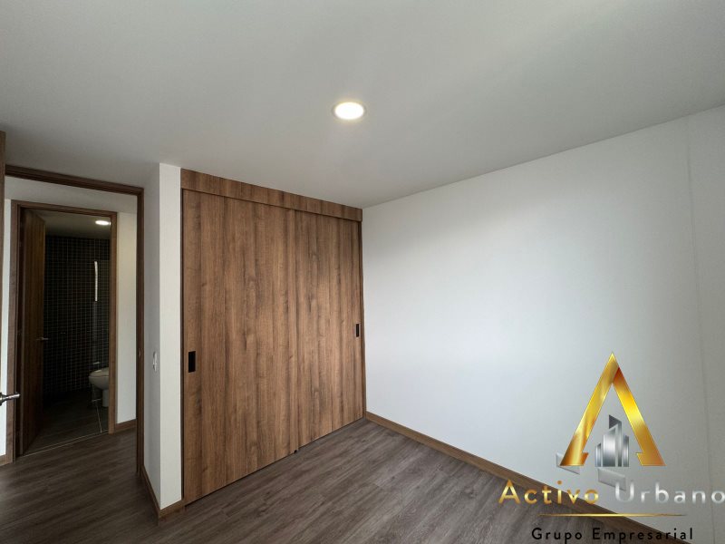 foto_104782_901271444_8350819901_ss