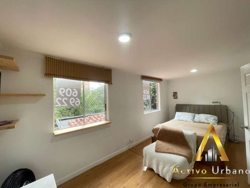 foto_104782_901271444_8351239797_ss