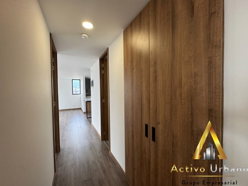 foto_104782_901271444_8351439374_ss