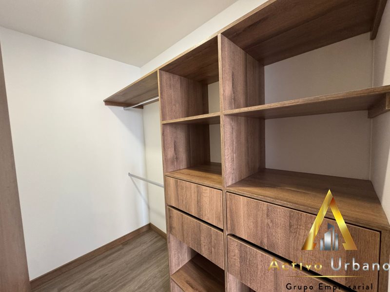 foto_104782_901271444_8383432389_ss