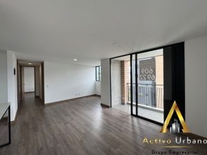 foto_104782_901271444_8390467167_ss