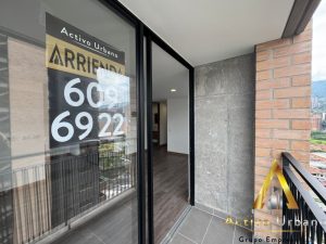 foto_104782_901271444_8396636133_ss