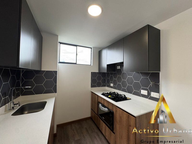 foto_104782_901271444_8401869732_ss