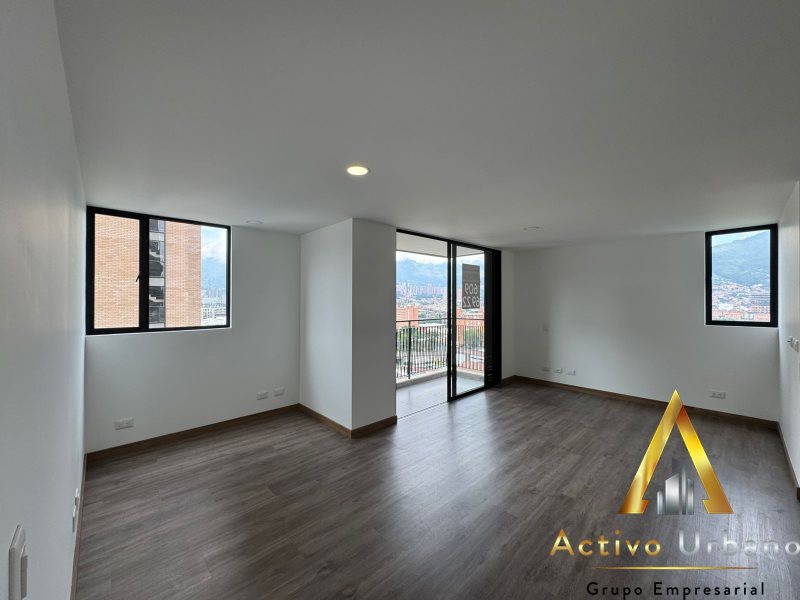 foto_104782_901271444_8409005976_ss