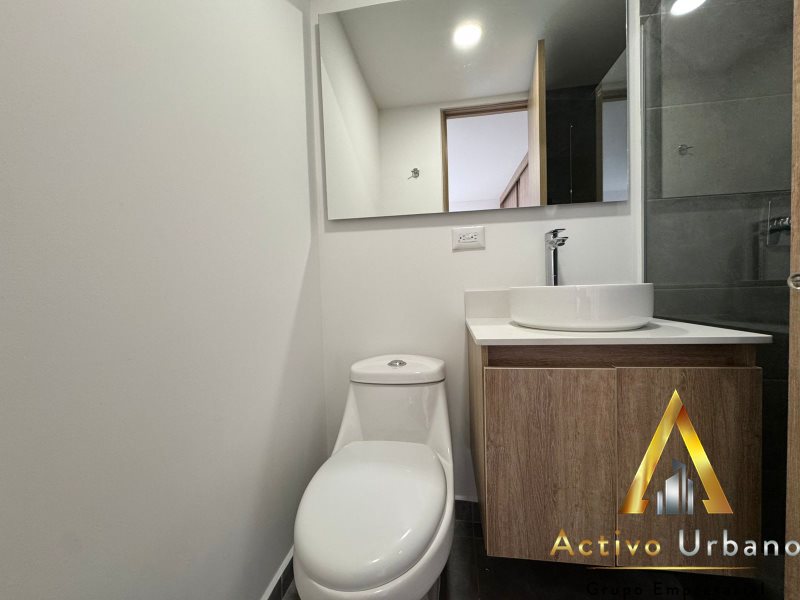 foto_104782_901271444_8516848035_ss