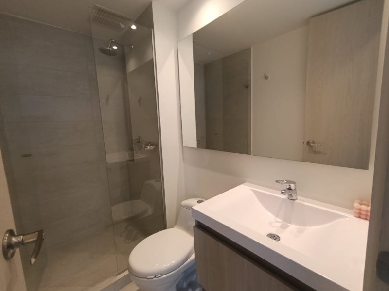 foto_104782_901271444_8521351309_ss