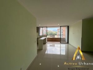 foto_104782_901271444_8530143344_ss