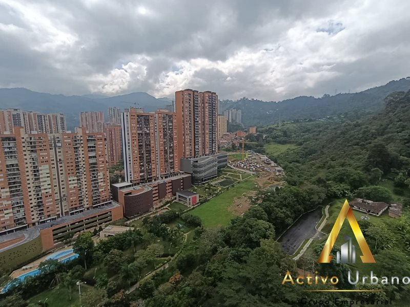 foto_104782_901271444_8582450489_ss