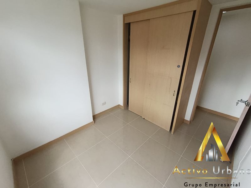 foto_104782_901271444_8595049358_ss