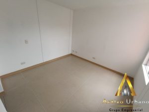 foto_104782_901271444_8606119787_ss