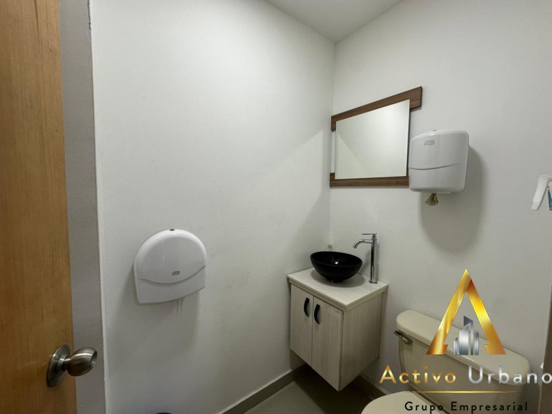 foto_104782_901271444_8641547185_ss