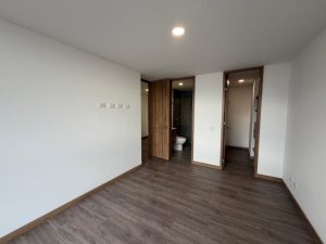 foto_104782_901271444_8676627150_ss