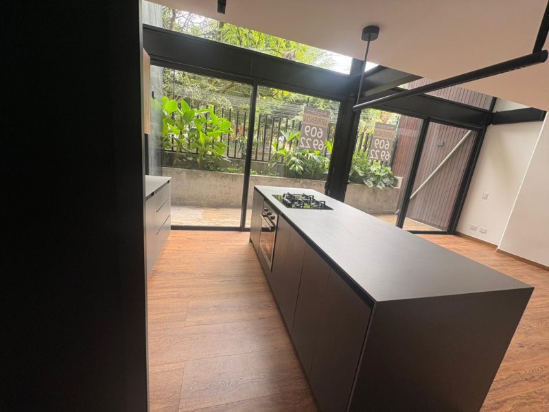 foto_104782_901271444_8723324860_ss