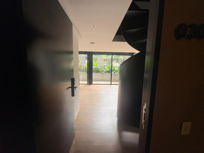 foto_104782_901271444_8736178635_ss