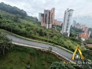 foto_104782_901271444_8755247636_ss