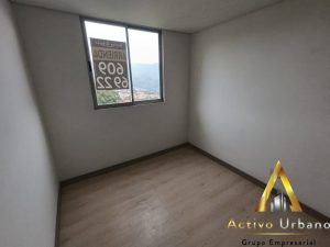 foto_104782_901271444_8772401753_ss