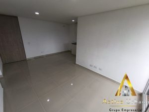 foto_104782_901271444_8793640885_ss