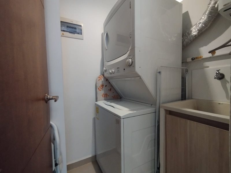 foto_104782_901271444_8813958320_ss