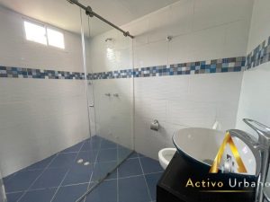 foto_104782_901271444_8857377236_ss