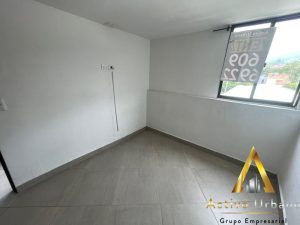 foto_104782_901271444_8872453529_ss