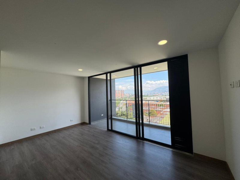 foto_104782_901271444_8875391961_ss