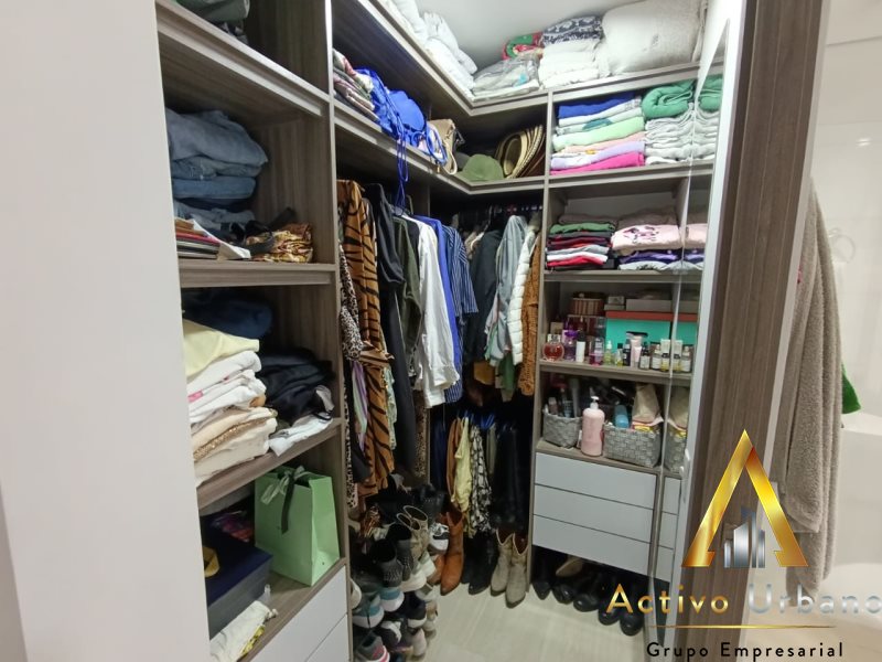 foto_104782_901271444_8910869321_ss