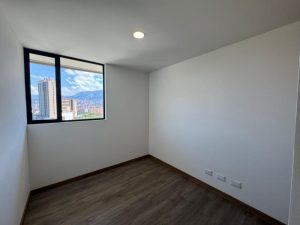 foto_104782_901271444_8918005795_ss