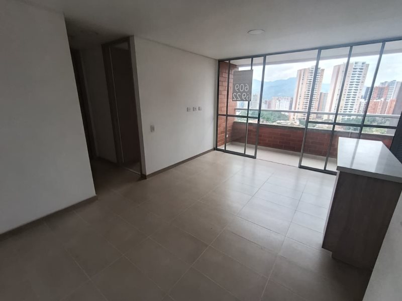 foto_104782_901271444_8968212932_ss