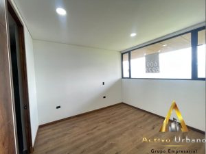 foto_104782_901271444_8992298599_ss